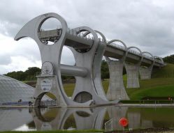 Falkirk wheel (for boats - replaces seven locks).