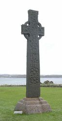 Iona Abbey: celtic cross.